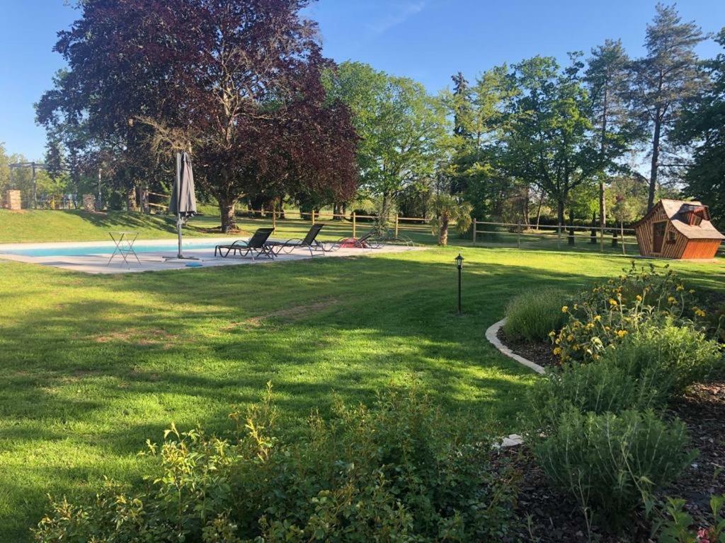L Esprit Du Clain Chambres D Hotes Bandb De Standing Proches Du Futuroscope Golf Et Lac De St Cyr Naintre Esterno foto