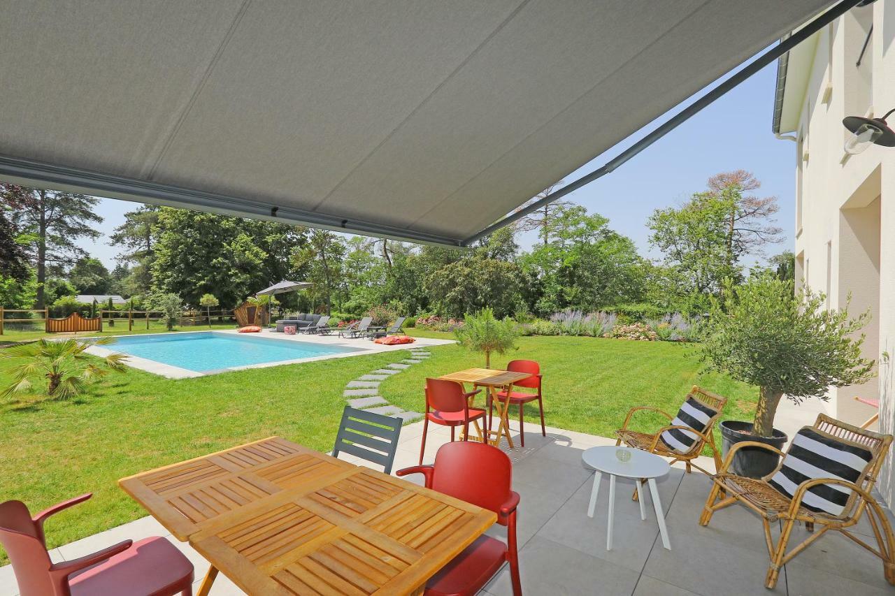 L Esprit Du Clain Chambres D Hotes Bandb De Standing Proches Du Futuroscope Golf Et Lac De St Cyr Naintre Esterno foto