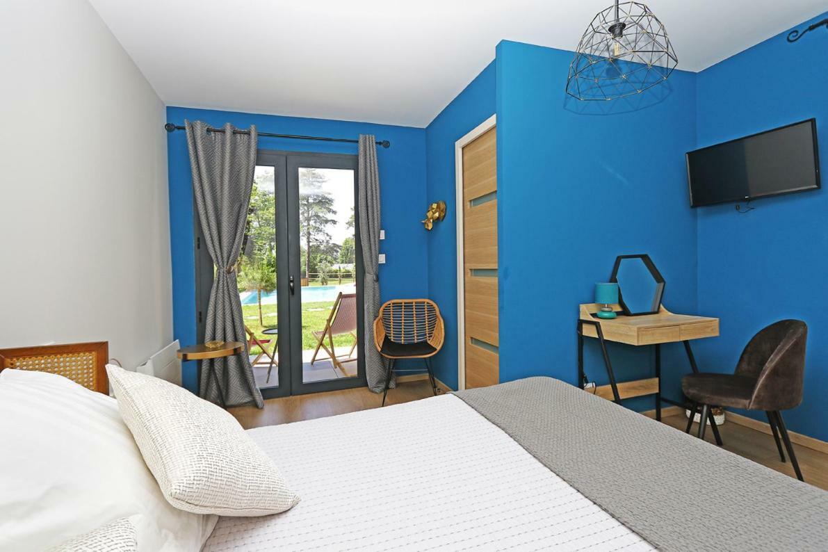 L Esprit Du Clain Chambres D Hotes Bandb De Standing Proches Du Futuroscope Golf Et Lac De St Cyr Naintre Esterno foto